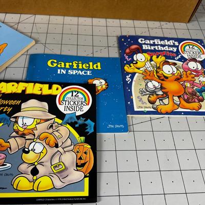 Garfield Comic Books