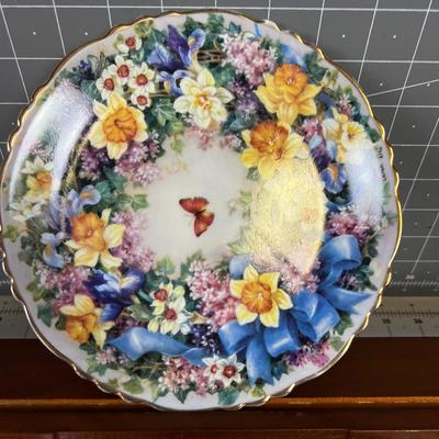 Lena Liu Circle of Love Plates Flowers and Butterflies (9) Plus Rack