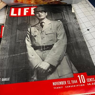 Vintage WWII LIFE Magazines - WOW! 
