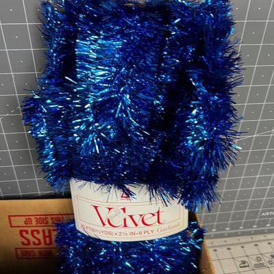 Case of Garland NEW Blue and Green Never Used.