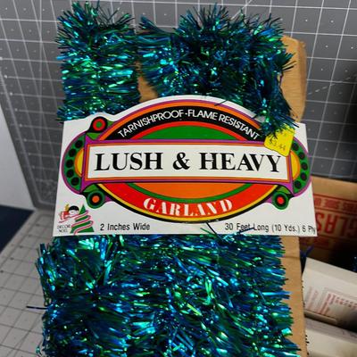 Case of Garland NEW Blue and Green Never Used.