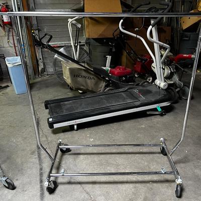 Rolling Clothing Rack that Folds up