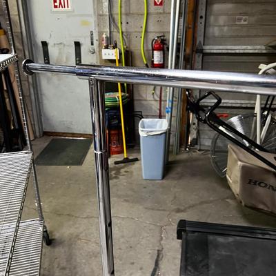 Rolling Clothing Rack that Folds up