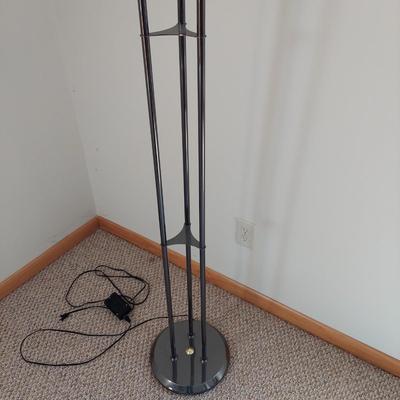 Lite Source Metal Floor Lamp (UR-BBL)