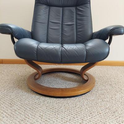Two Leather J. E. Ekornes Lounge Chairs with Ottoman (UR-BBL)