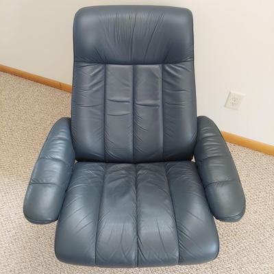 Two Leather J. E. Ekornes Lounge Chairs with Ottoman (UR-BBL)