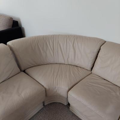 Italian Salotti Natuzzi Tan Leather Sectional Sofa (UR-BBL)