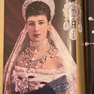 Jewelry International by Caroline Childers