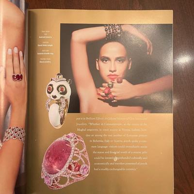 Jewelry International by Caroline Childers