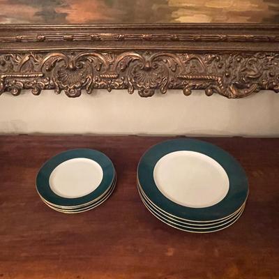 Set of 8 Strawberry Street Ltd. Green China with Gold Rim