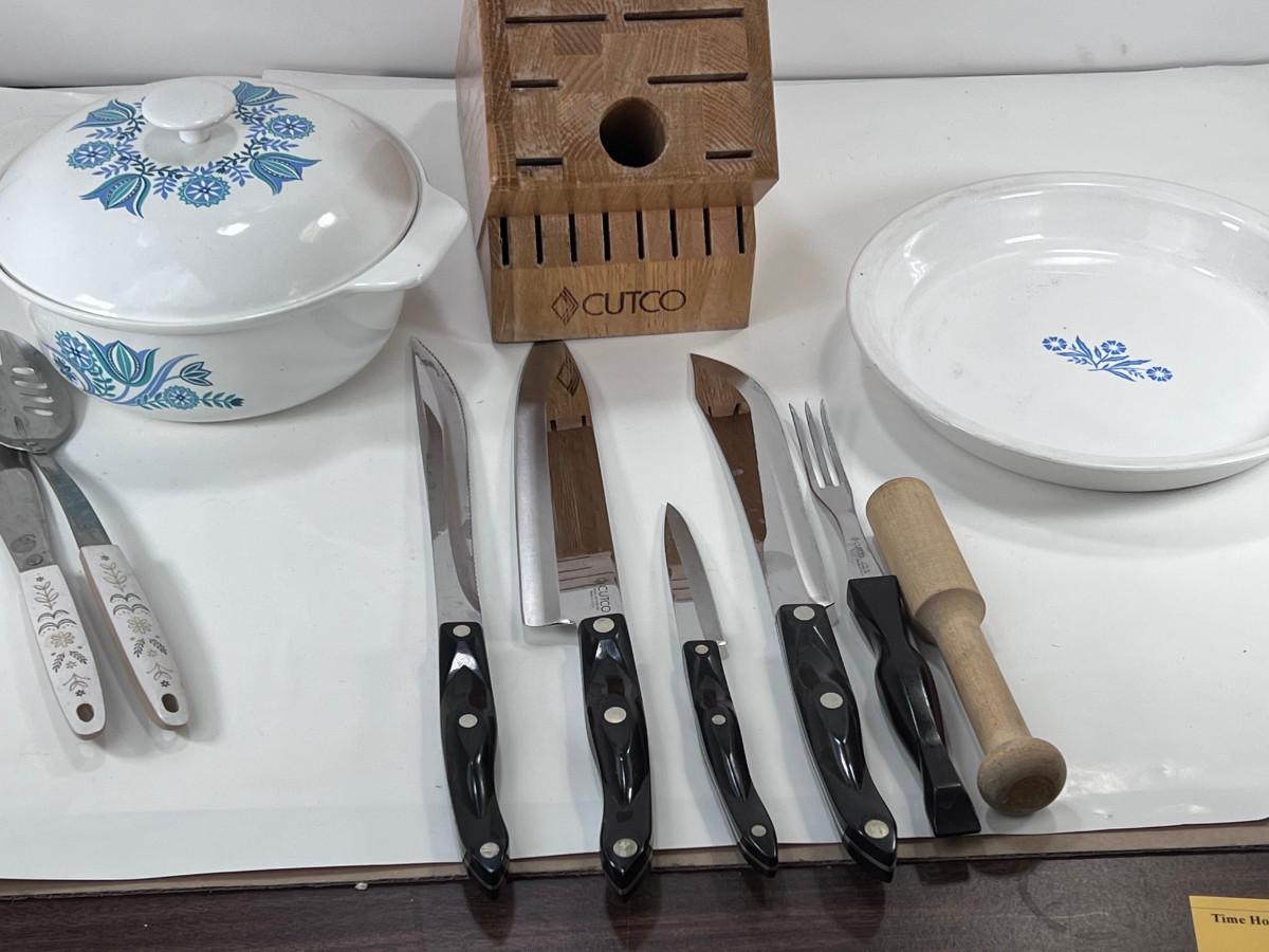 Sold at Auction: Cutco 15pc Cutlery Kitchen Knife Wood Storage Box