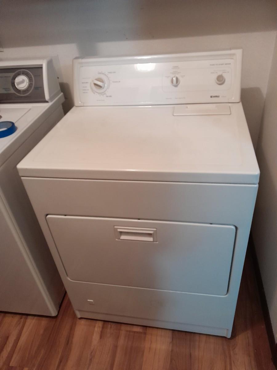 Kenmore clothes dryer equipped for natural gas model 76722693