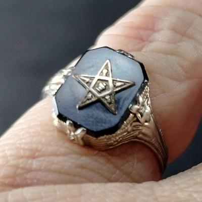 Vintage 14K Gold Woman's Masonic Ring
