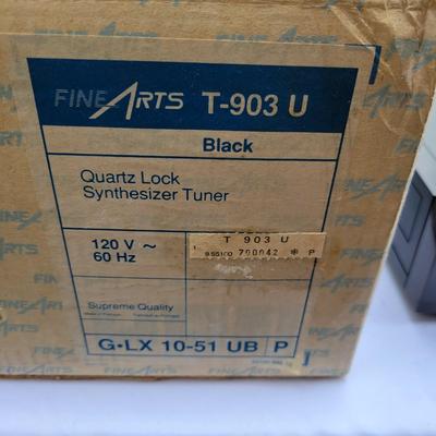 Grundig Fine Arts Quartz Lock Synthesizer Tuner (G-DW)