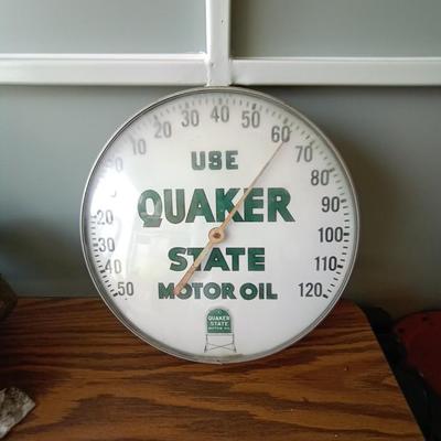 COLLECTIBLE QUAKER STATE MOTOR OIL WALL THERMOMETER