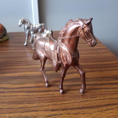COLLECTIBLE METAL HORSE FIGURINES