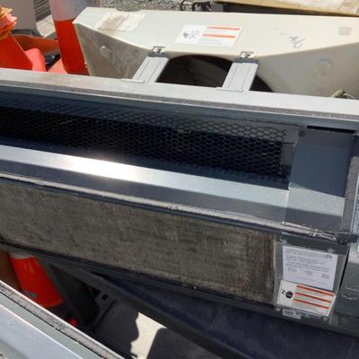 351 Amana PTAC Heating and Cooling Unit