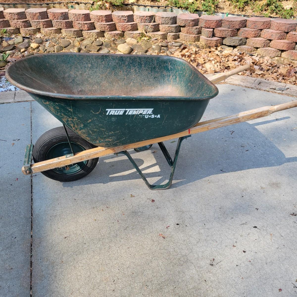 True Temper Wheelbarrow (GDW)