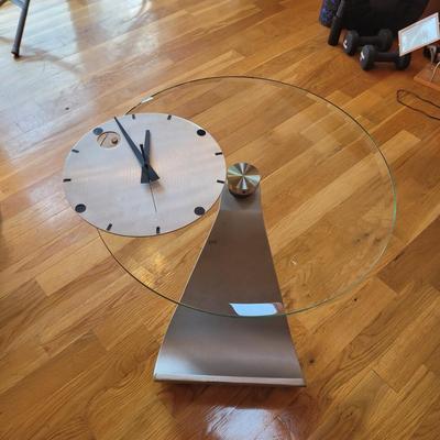 Glass Top Swivel Side Table and Metal Wall Clock (LR-CE)