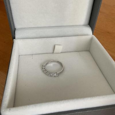 Moissanite 925 Sterling Silver Woman's Size 7 Diamond Ring