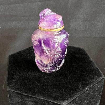 Charming Carved Amethyst Snuff Bottle