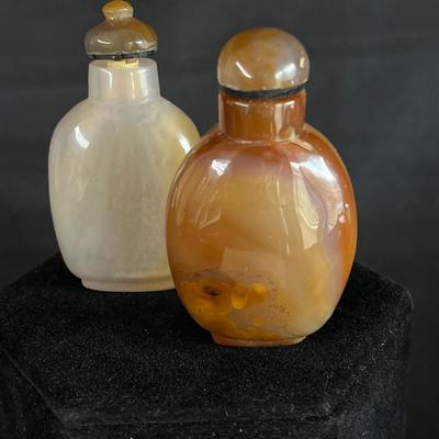 Pair of Chinese Agate Snuff Bottles Gorgeous tones