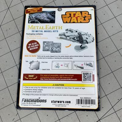 #30 Star Wars Millennium Falcon Metal Earth 3D Model Kit