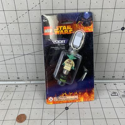 #31 Lego Star Wars Yoda Keychain