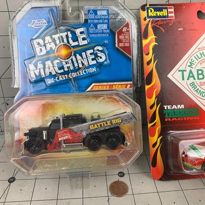#91 Battle Machines Battle Rig, Tabasco Race Car and Hot Wheels Thunder Cycle
