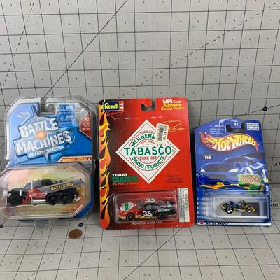 #91 Battle Machines Battle Rig, Tabasco Race Car and Hot Wheels Thunder Cycle