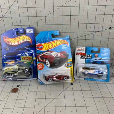#93 Maisto Fresh Metal Car, Hot Wheels Malch Speeder and Mattel Wheels