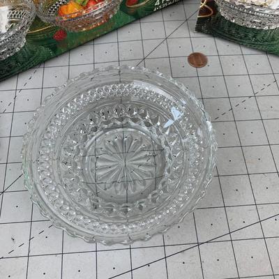 #123 Anchor Hocking Wexford Glass Fruit Bowls