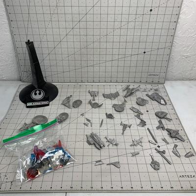 #189 Star Wars Metal Ships