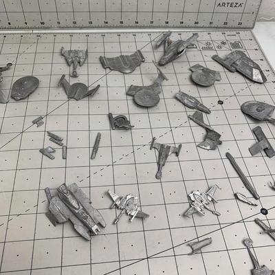 #189 Star Wars Metal Ships