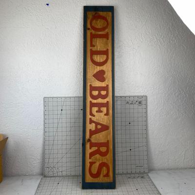 #209 Old Bears Wooden Sign