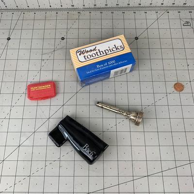 #230 Trumpet Mouth Piece, Case, Toothpicks and Wax