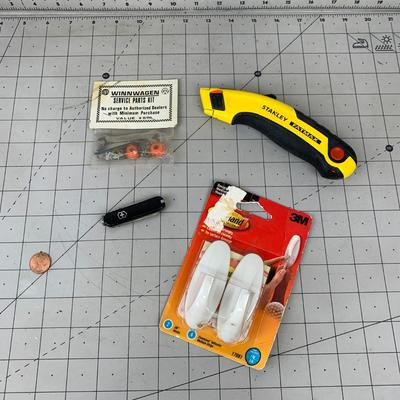 #236 WinnWagen Service Parts, Command Strips and Pocket Knife