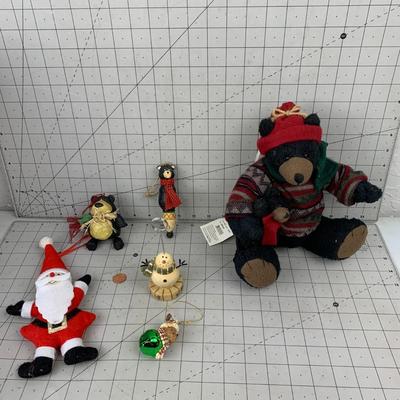 #275 Christmas Bears and Santa