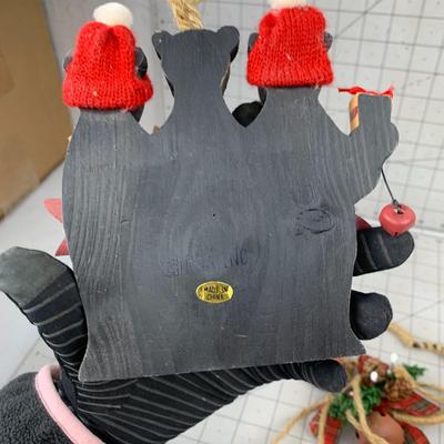 #276 Santa Claus is Coming To Town Bears and Bells