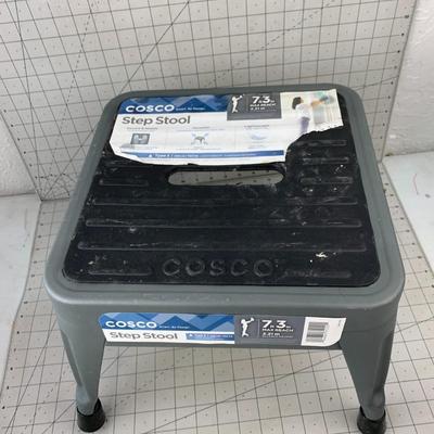 #288 Cosco Step Stool