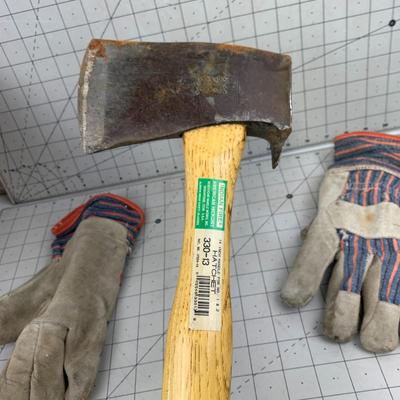 #299 Hatchet and Garden Gloves