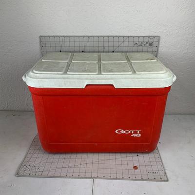 #333 Gott 40 Red Cooler 