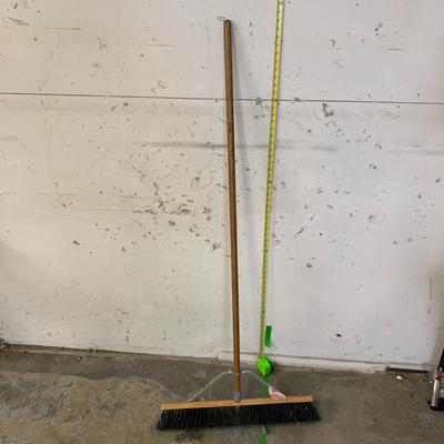 #367 Push Broom