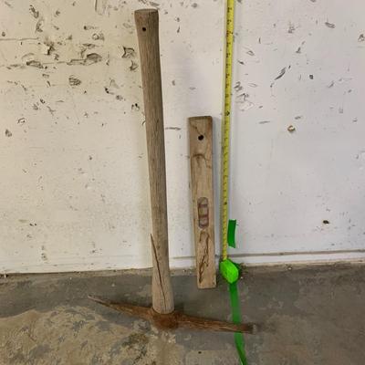 #369 Wood Pickaxe and Level