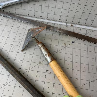 #398 Hand Saw, Mini Hoe and Crowbar