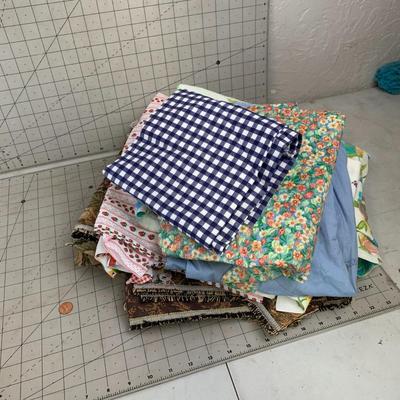 #441 Fabric Scraps