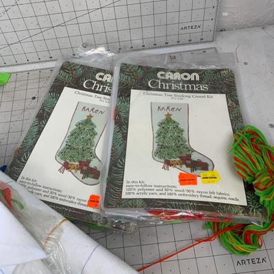 #447 Christmas Tree Stocking Crewel Kits
