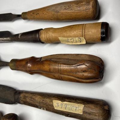 Antique early 19th Century Wood-working tools Various Size & Maker Markings Cast Steel Carpenter Chisel Gouges & More