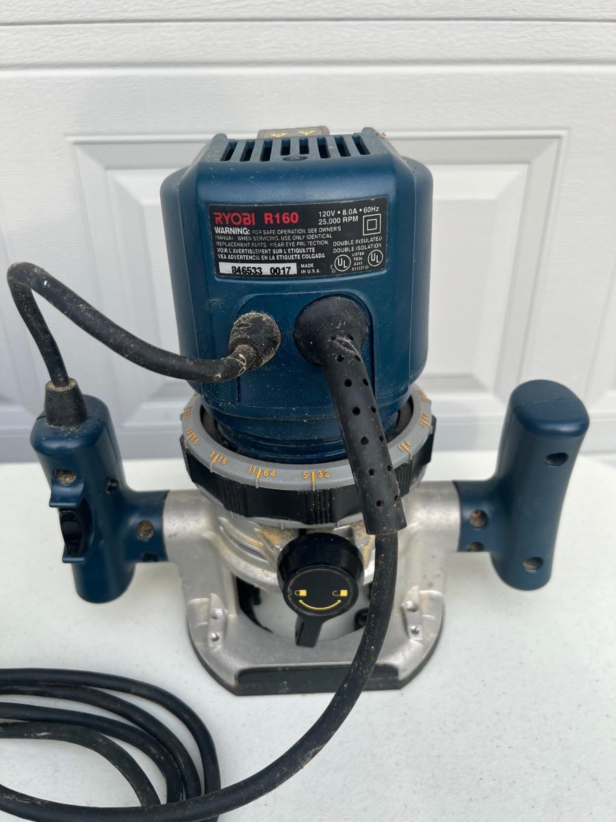 RYOBI R160 Router