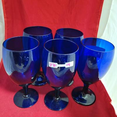 Set of blue glass wine glasses